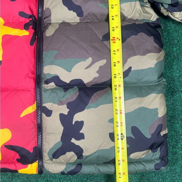 Supreme x The North Face - Split Camo Nuptse Jacket Small - Picture 9 of 9